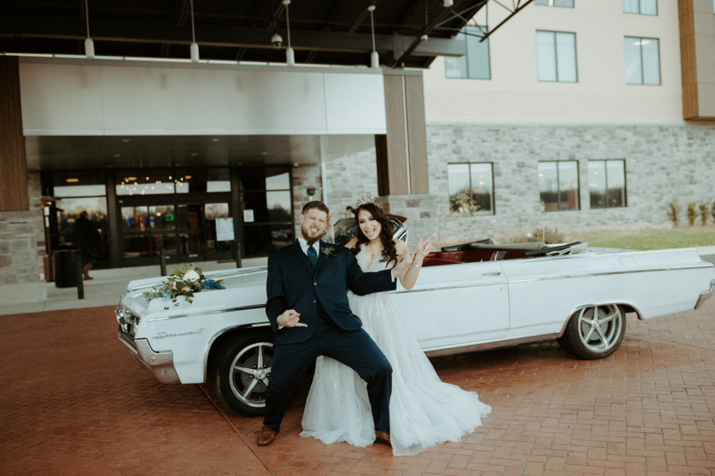A casino wedding at Oak Grove Gaming and Racing a Tennessee wedding venue.