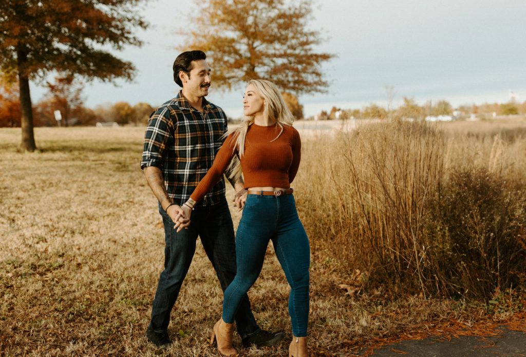 Liberty Park in Clarksville, Tennessee couples session 