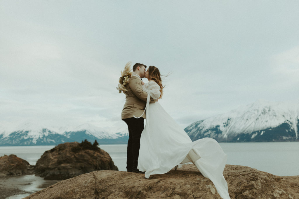 Bold Alaska hiking elopement 