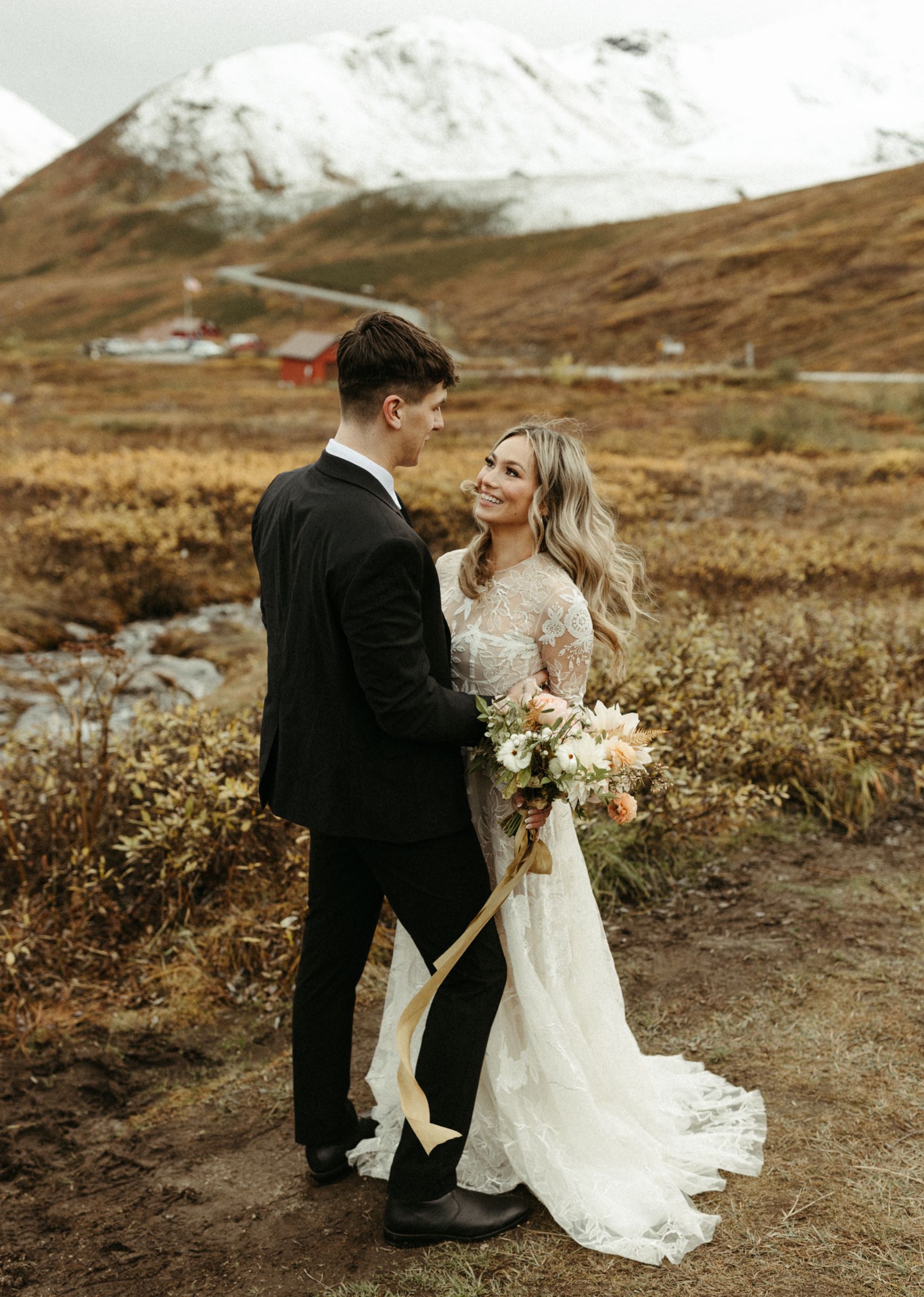 Fall elopement at Hatchers Pass Lodge in Palmer Alaska 