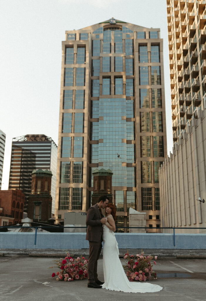 City inspired elopement in Tennesseee